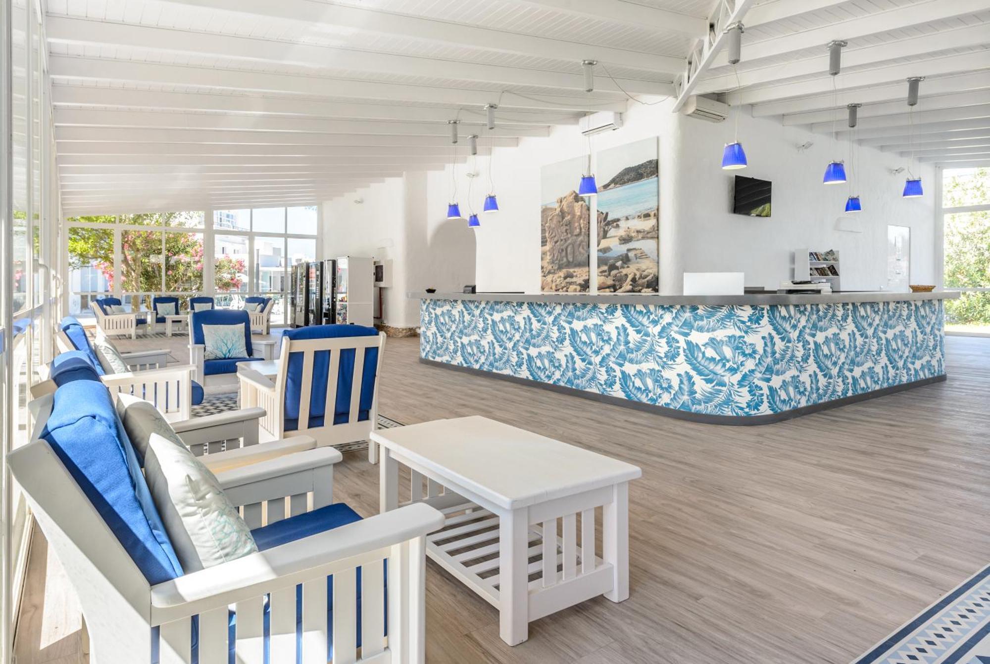 Aparthotel Vibra Club Maritim San Antonio  Bagian luar foto