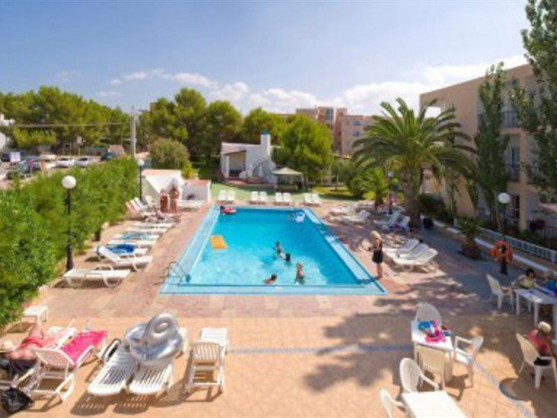 Aparthotel Vibra Club Maritim San Antonio  Bagian luar foto
