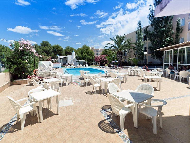 Aparthotel Vibra Club Maritim San Antonio  Bagian luar foto